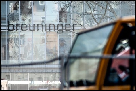 Stuttgart-2015-Dorotheenquartier-13-Druck-40x60-Fassade-mit-Baumaschine