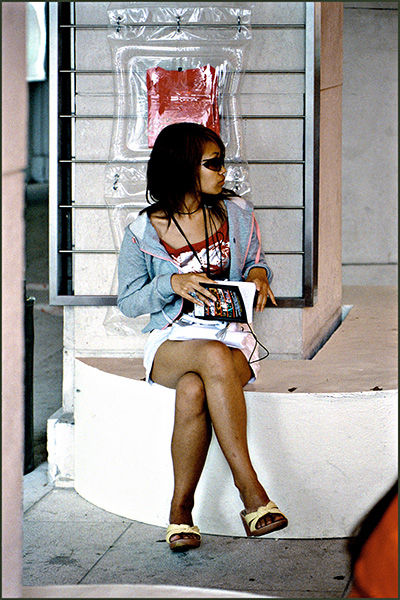 Wien-2005-Asiatin01-62x93-D